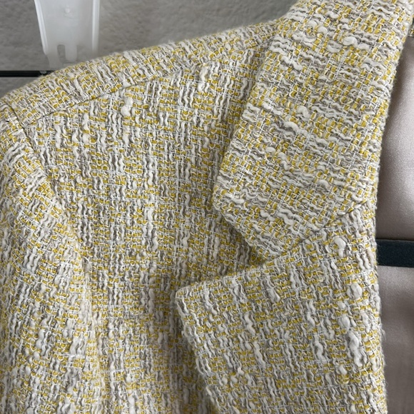 Anne Klein 2 Piece skirt Suit - Picture 5 of 12